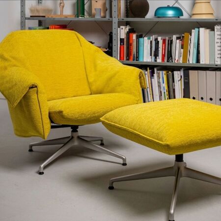 Vitra_BCU_Bascule_Lowback_Ottoman_Tiefschwarz__21080500_Iroko_Low_Limone