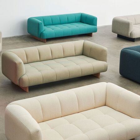 HAY Living 2 Sitzer Sofa Quilton Lift von Hay Vidar - 542 / Walnuss Lackiert