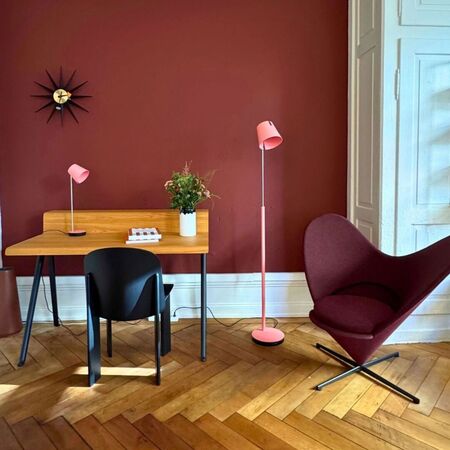 Baltensweiler Exklusive Limited Edition - Stehleuchte FEZ S in Rosa von Baltensweiler Rosa - Limited Edition Mooris, 2700 K