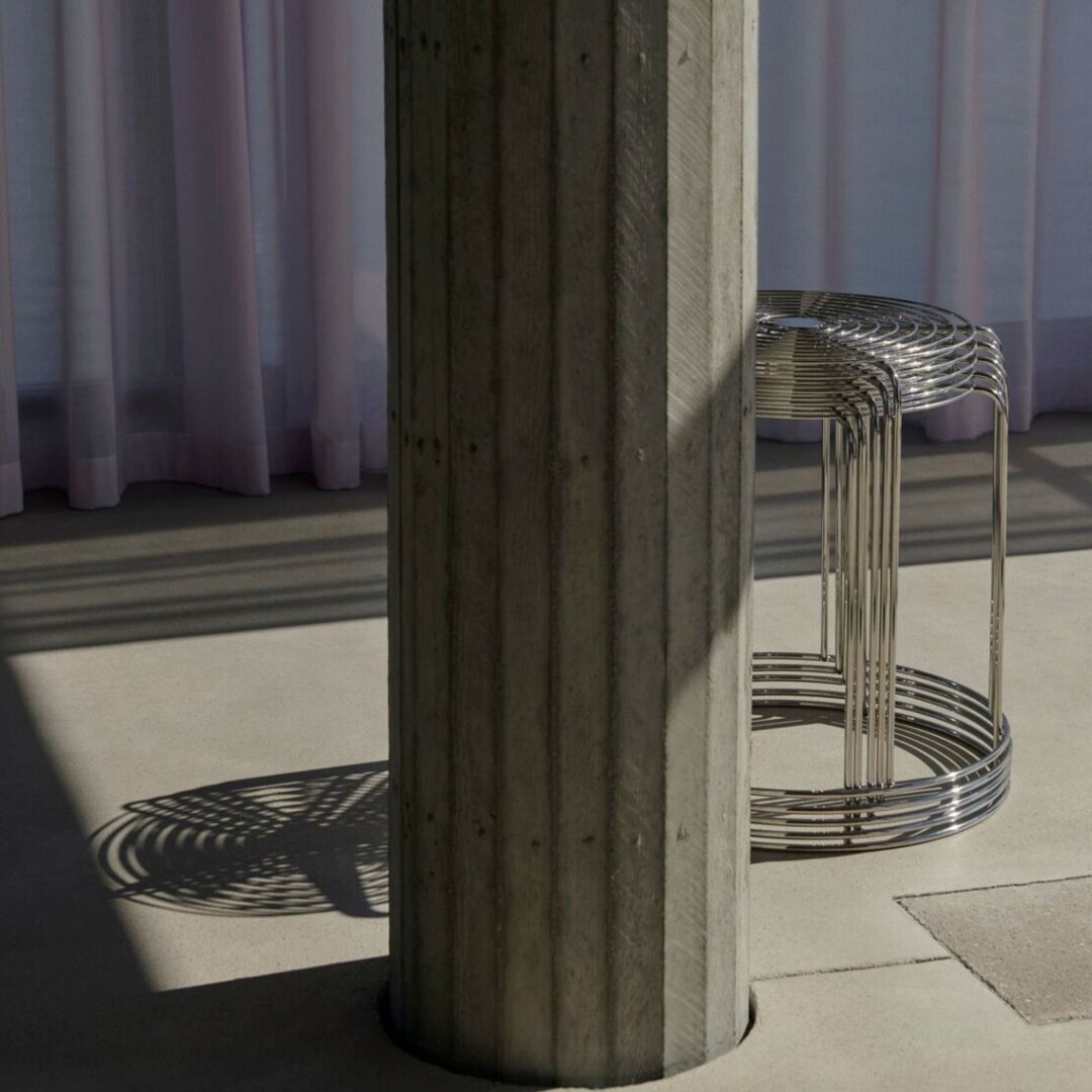 &Tradition Wire Stool VP11 von &Tradition  Polierter Stahl-3