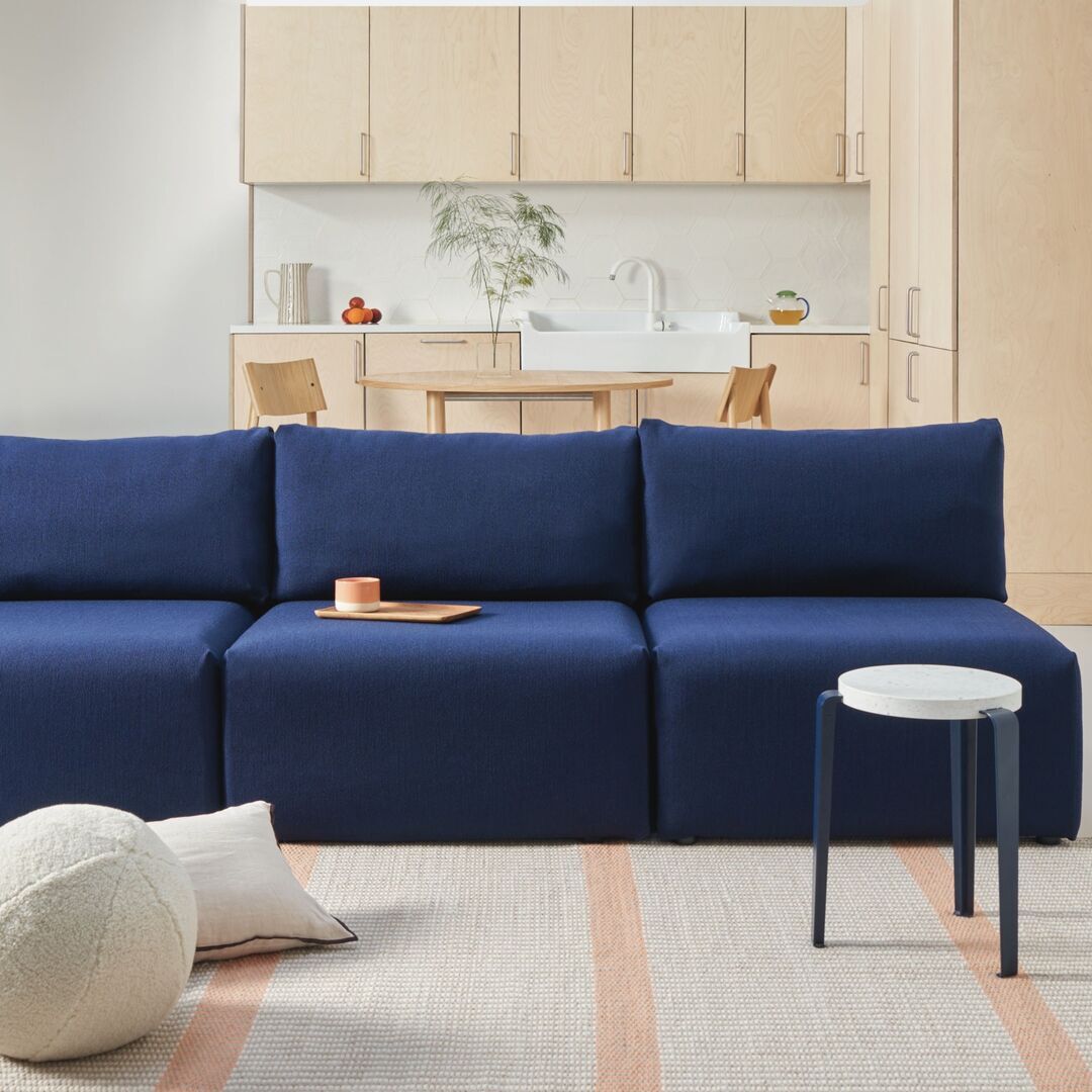 4-Sitzer Sofa Bridge 240 x 105 cm von Tiptoe, Ink Blue