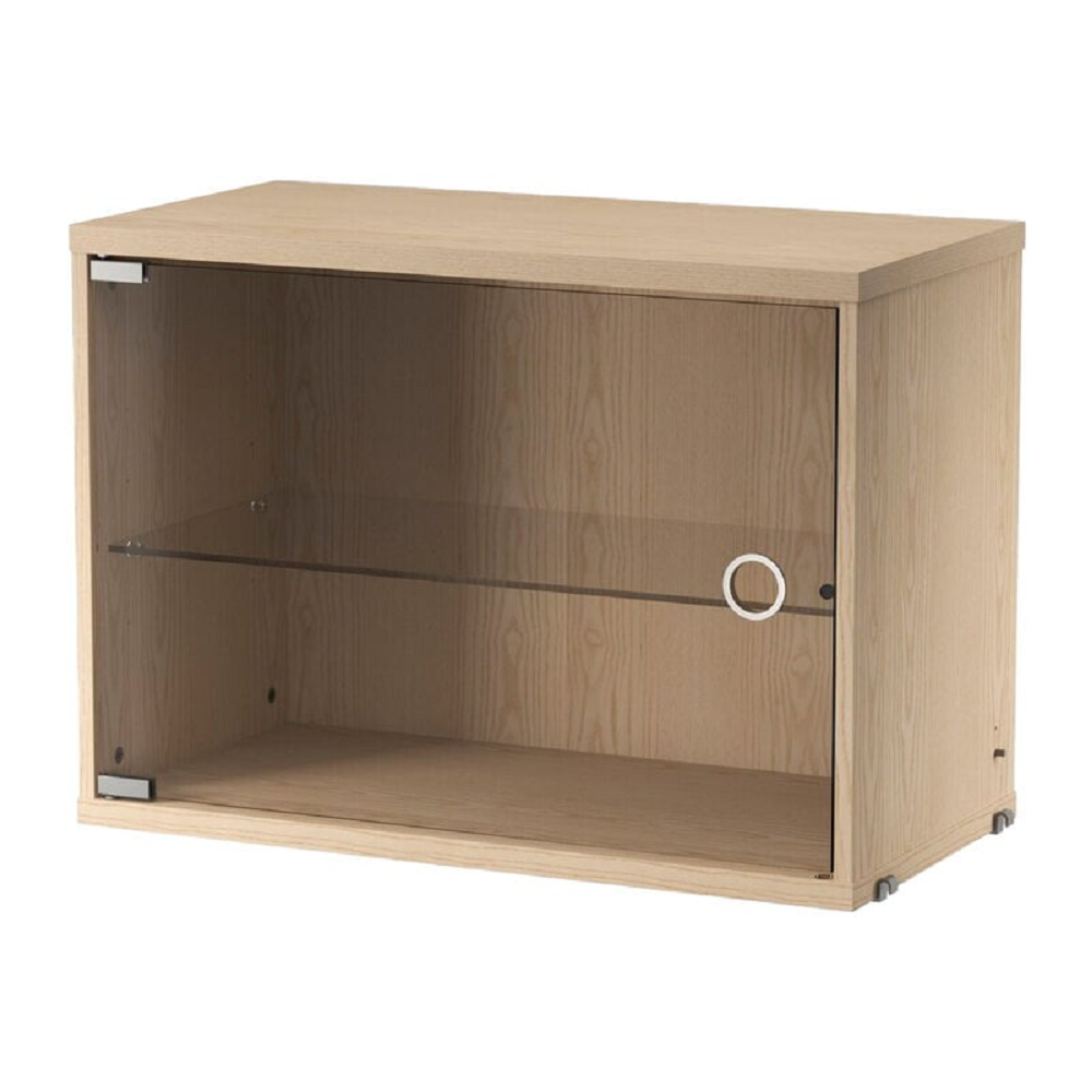String Furniture  Vitrine mit Glasschwingtür B 58 x T 30 cm - Esche