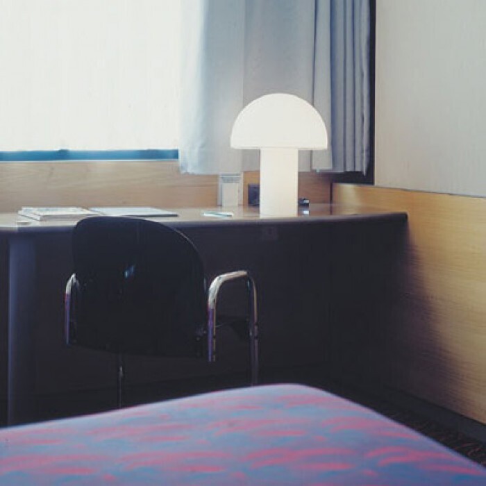 Artemide, Artemide Onfale Tavolo Piccolo, Medio, Grande Tischleuchte