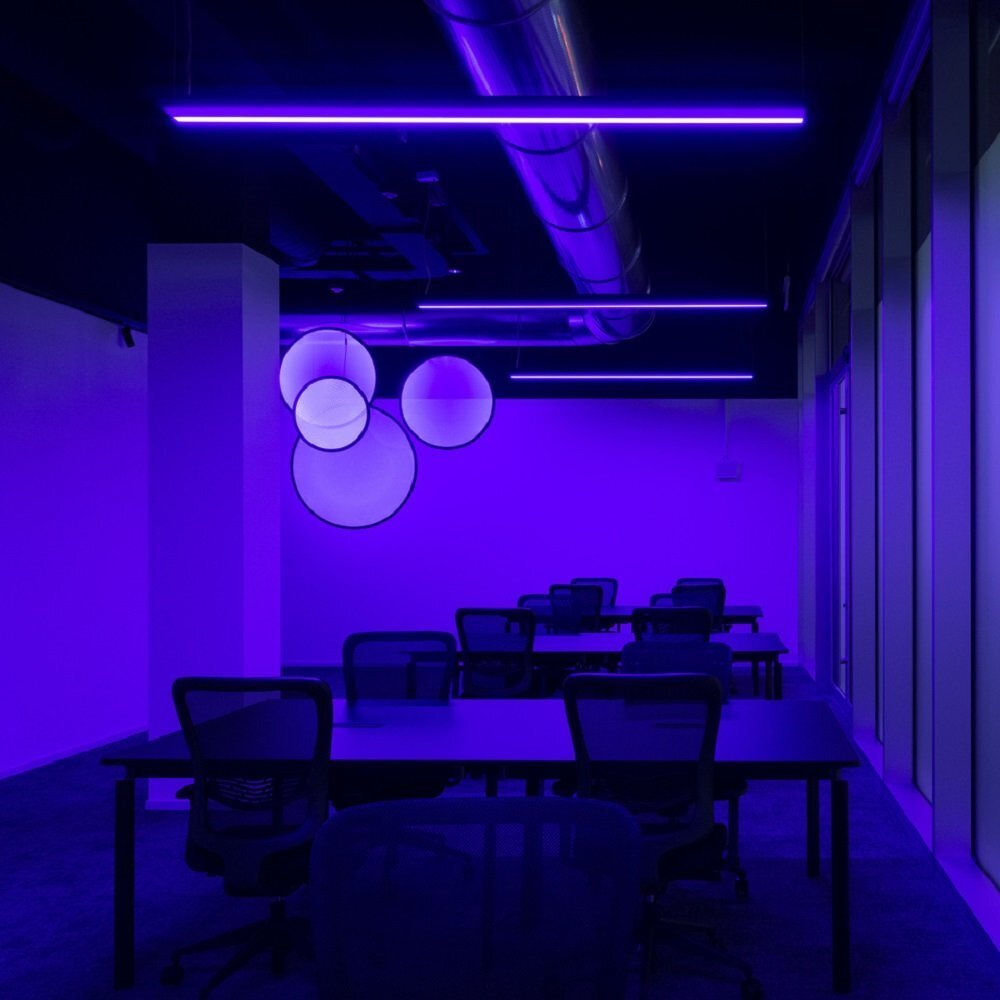 Artemide Discovery Vertical 100 White Violet Integralis Suspension