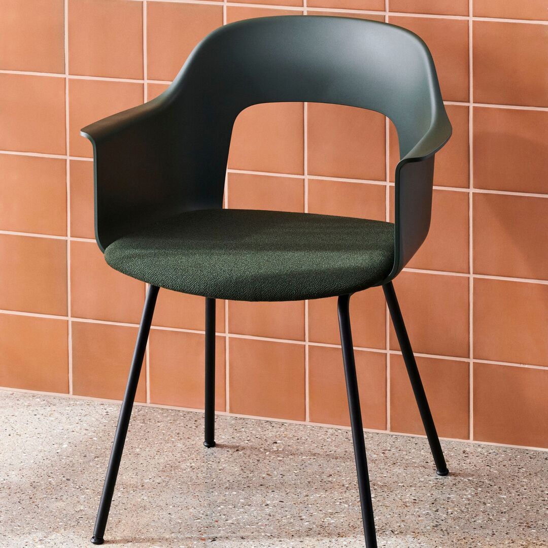 HAY Living Armlehnstuhl mit Stahlgestell und Sitzpolsterung Layout 213 von Hay