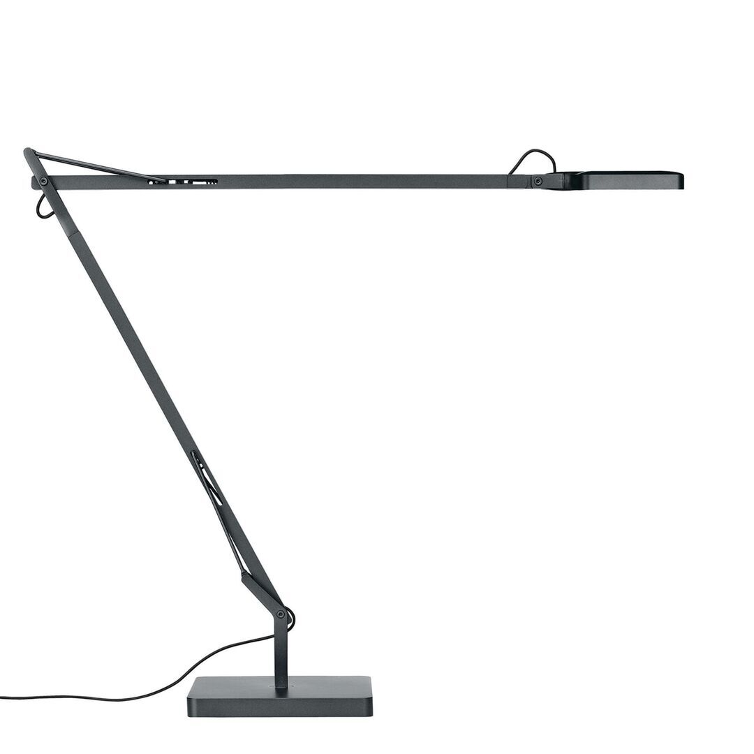 Flos Tischleuchte Kelvin LED mit Wandbefestigung von Flos  Aluminium, Kunststoff, Hellrosa RAL 3015, anthrazit, matt