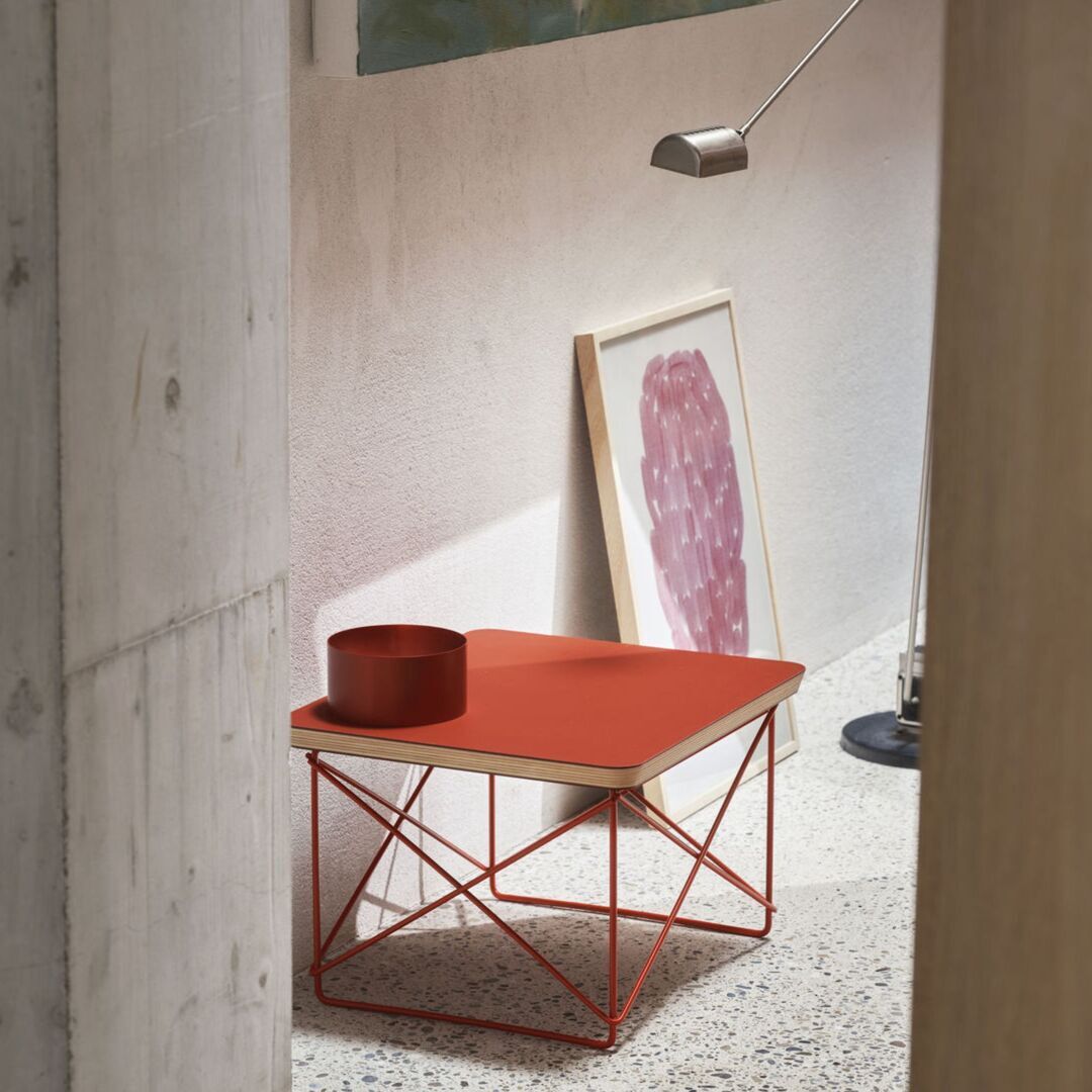 Vitra Occasional Table LTR Monochrom von Vitra