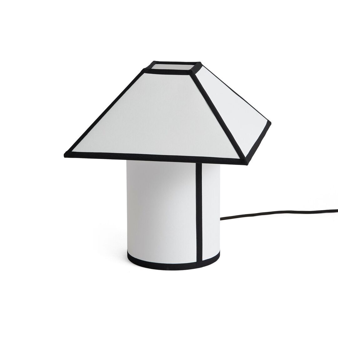 HAY Living Archetypische Tischleuchte Ava Pyramid von Hay B: 29 cm / T: 29 cm / H: 32 cm 
