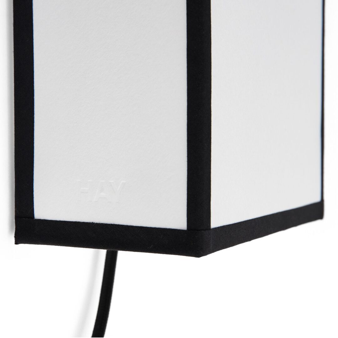 HAY Living Archetypische Wandleuchte Ava Square von Hay Weiss