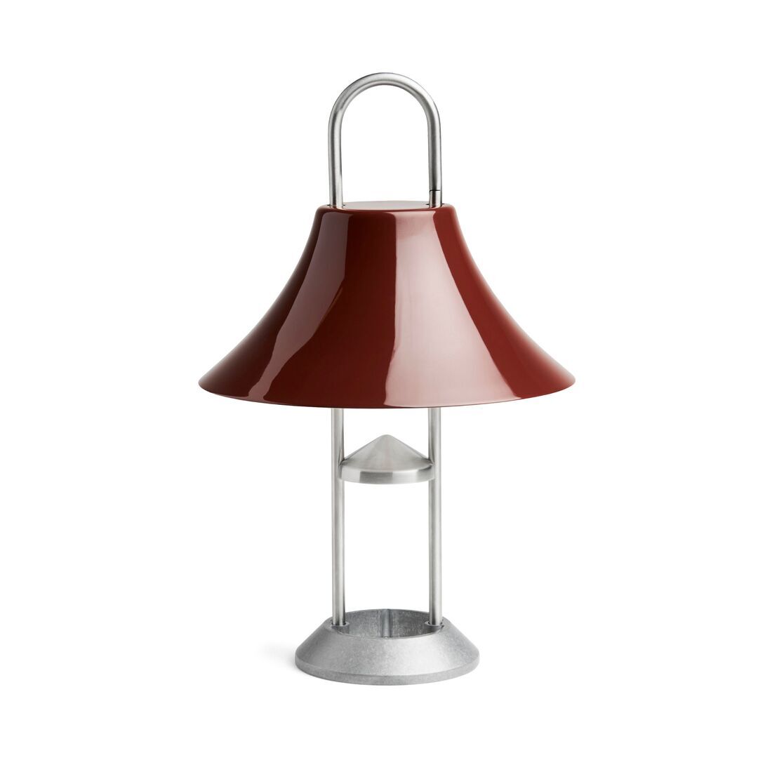HAY Living Tragbare Leuchte Mousqueton von Hay Iron Red