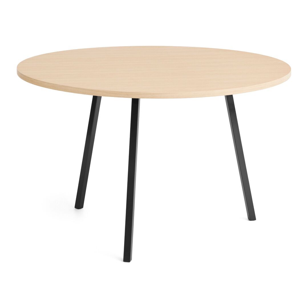 HAY Accessoires Loop Stand Table Round Ø: 120 cm / H: 74 cm , Eichenfurnier klar lackiert, Stahl pulverbeschichtet schwarz