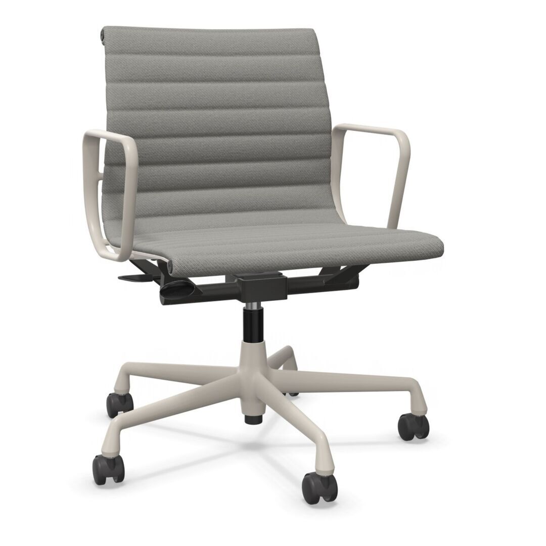 Vitra Aluminium Chair EA 118 Mittelgrau-Crème 07 - Track, Kreide 37 pulverbeschichtet (struktur), Rolle hart gebremst für Teppichboden 02