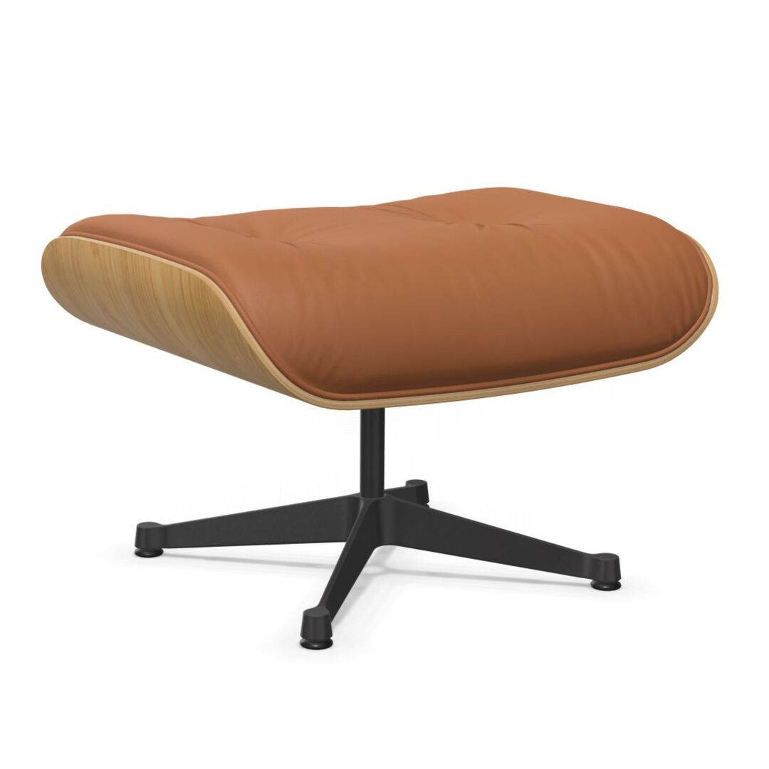 Vitra Lounge Chair Ottoman / neues Furnier / Leder Kastanie natur lackiert 26, Cognac 97 - Leder Premium F, Tiefschwarz 12 pulverbeschichtet (glatt)