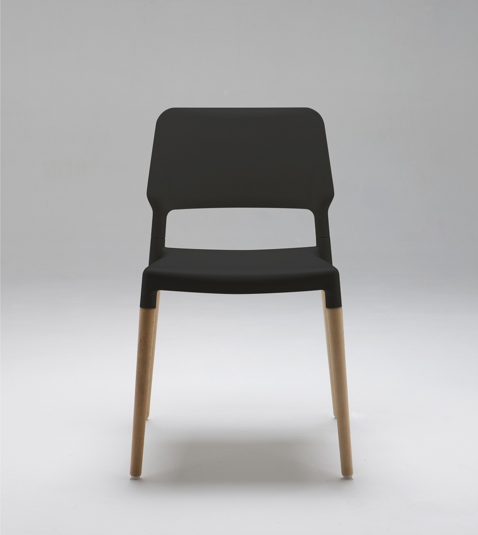 Santa & Cole Belloch Stühle - Black - Natural Beech Wood
