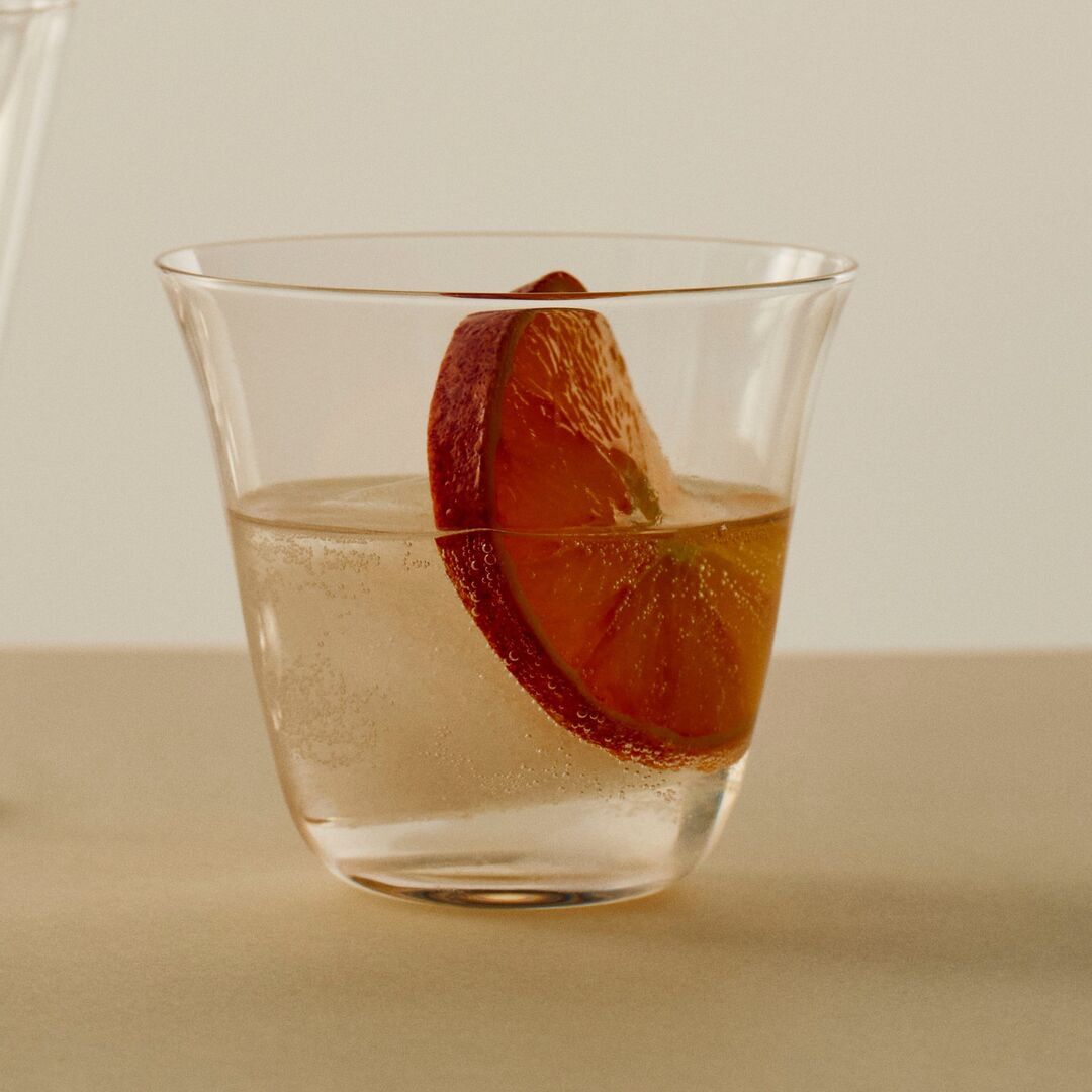 HAY Accessoires Curve Tumbler Glas von Hay ClearHAY Accessoires Curve Tumbler Glas von Hay Clear