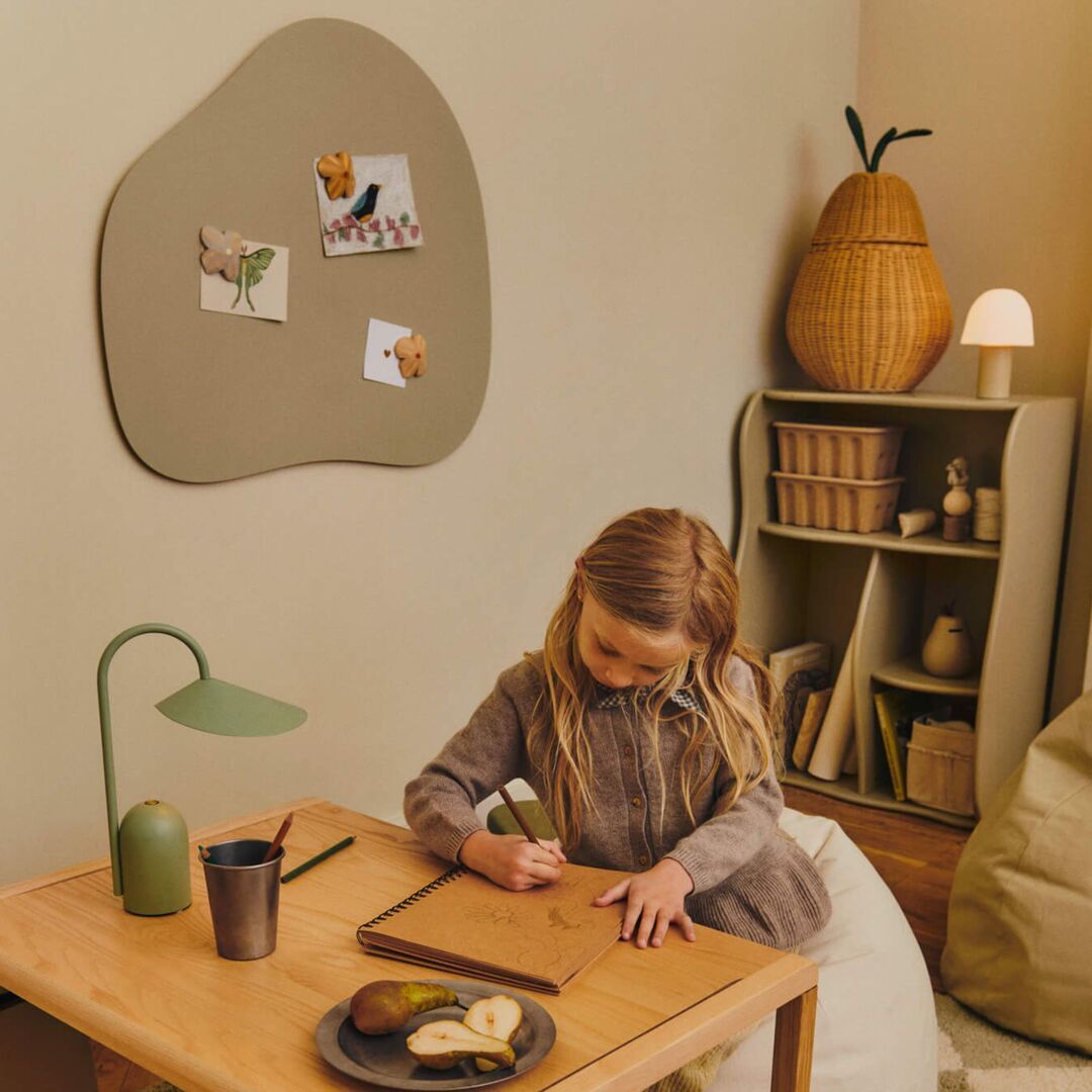 Ferm Living Magenttafel Willora von Ferm Living Cashmere