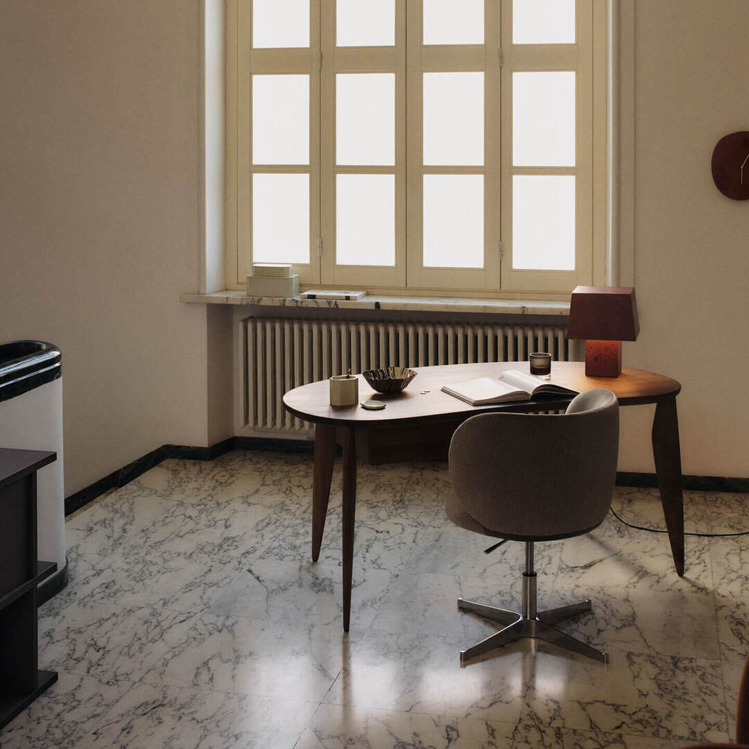 Ferm Living Kompakter Esstisch Feve von Ferm Living Walnut