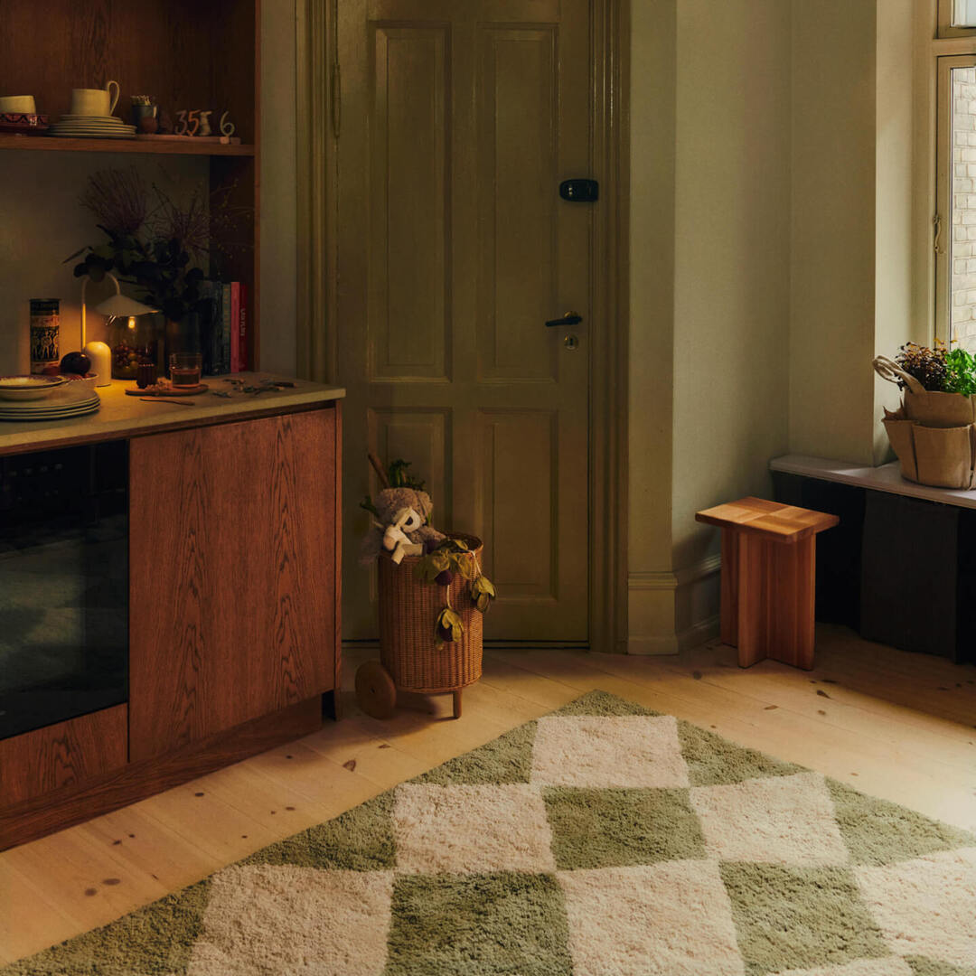 Ferm Living Teppich Tilt von Ferm Living Elm Green