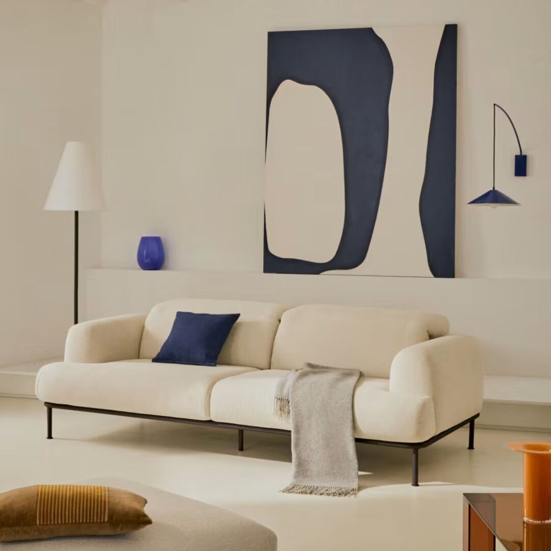 Kave_Home_2_Sitzer_Sofa_Aurum_Ecru_Graphit_Lifestyle