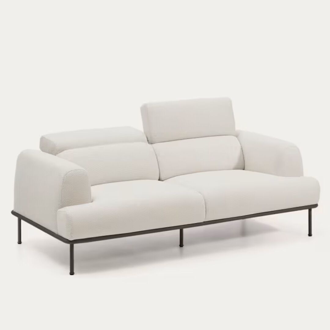 Kave_Home_2_Sitzer_Sofa_Aurum_Graphit_Bein_Ecru_1