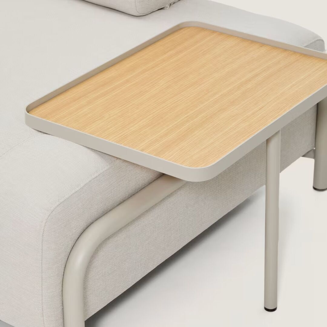 Kave_Home_2_Sitzer_Sofa_Compo_aus_Chenille_mit_grosses_Tablett_Drom_Beige_Stahl_Beige_Details