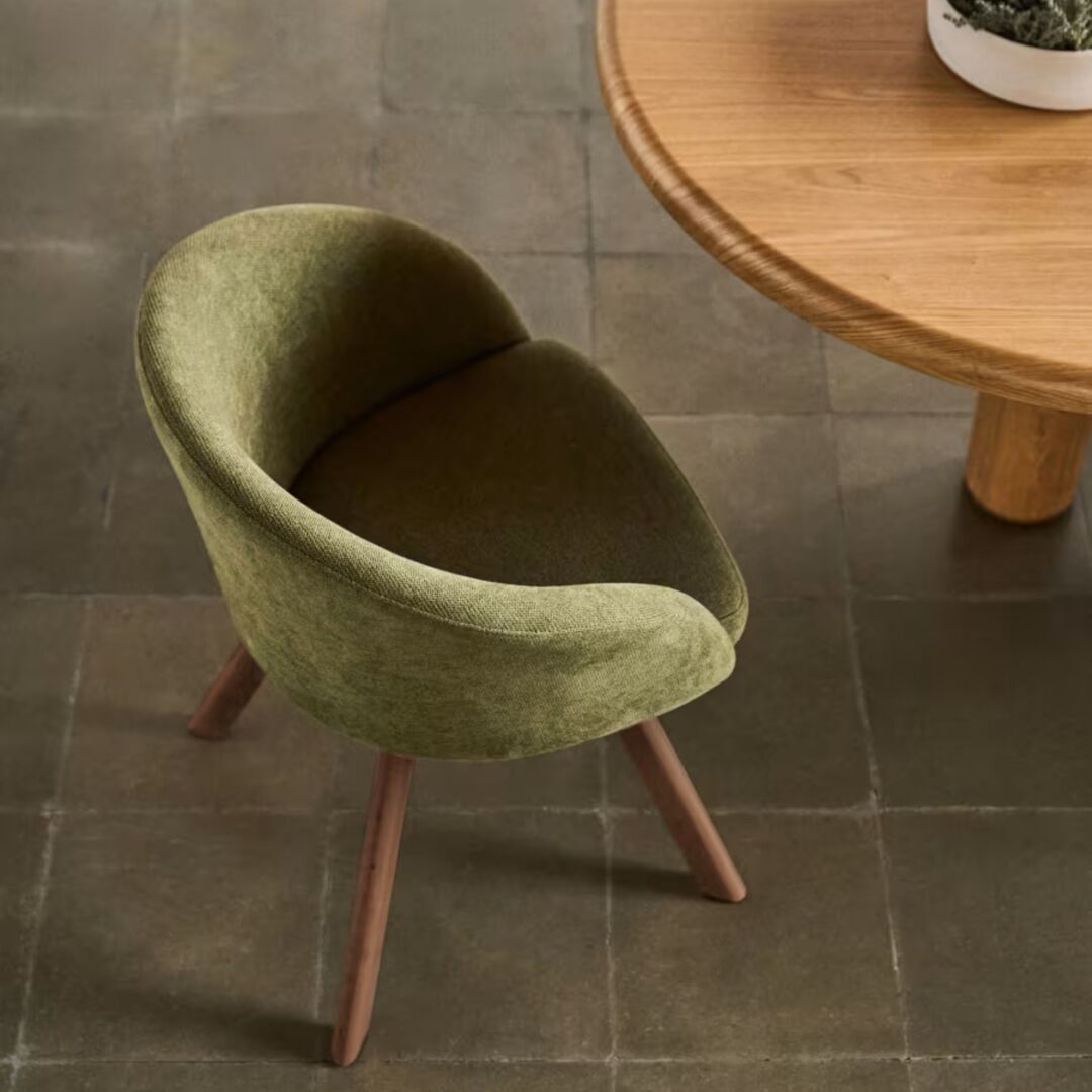 Kave_Home_Marvin_Drehstuhl_Grun_Lifestyle_1