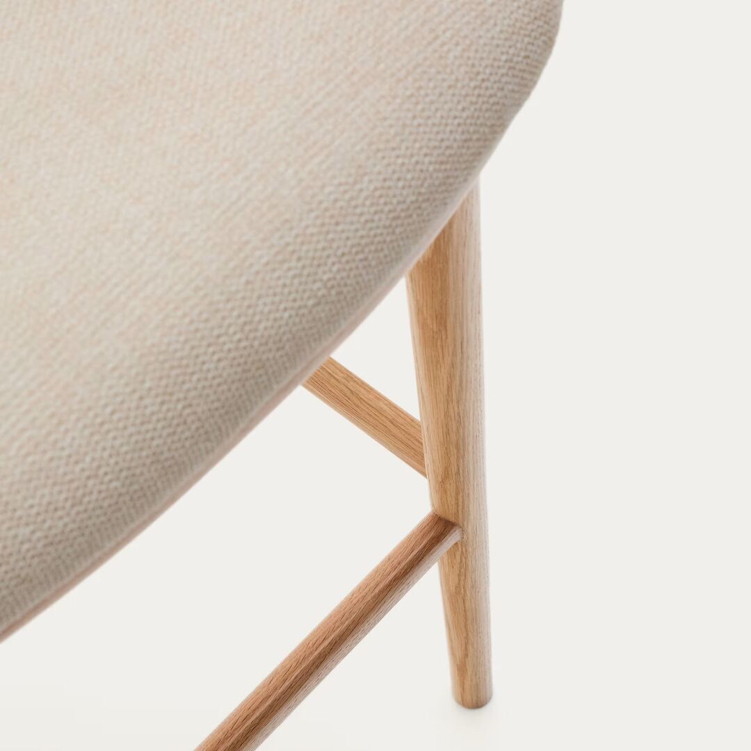 Kave Home Hocker aus Chenille Ciselia von Kave Home Beige / Natur
