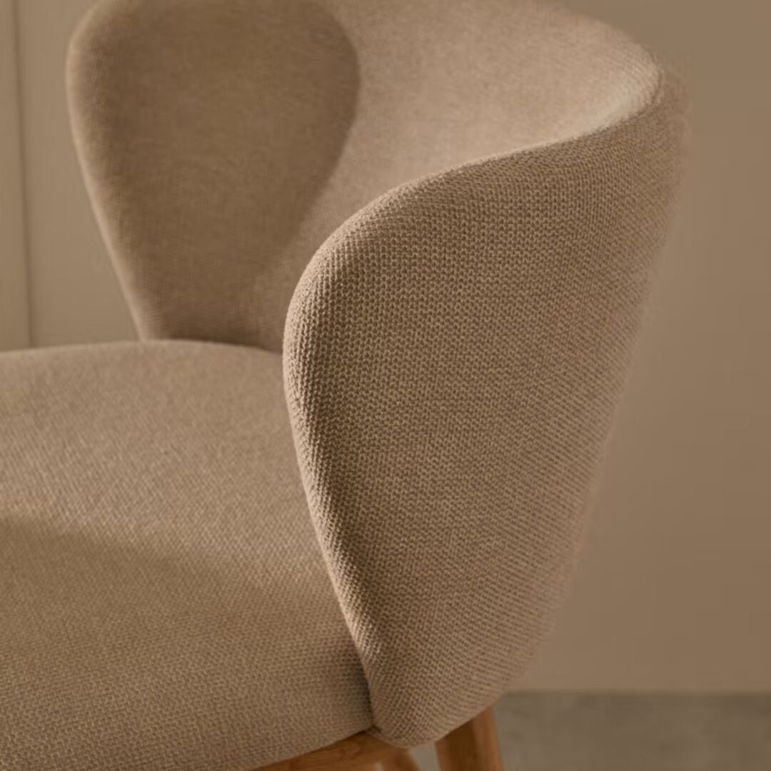 Kave Home Hocker aus Chenille Ciselia von Kave Home Beige / Natur