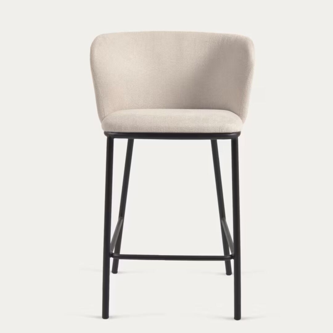 Kave Home Hocker aus Chenille Ciselia von Kave Home Beige / Schwarz