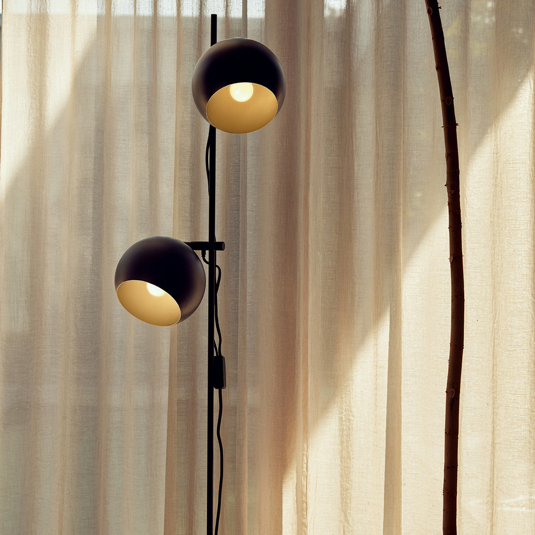 Frandsen Ball Double Floor Lamp EU von Frandsen  Matt Schwarz