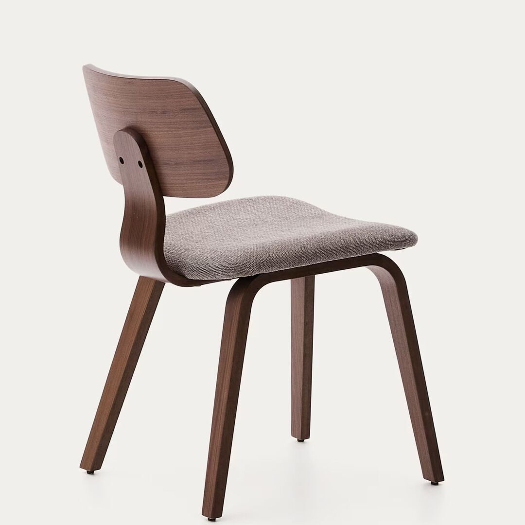 Kave_Home_Gena_Stuhl_mit_gepolestertem_Sitz_Nussbaum_Beige