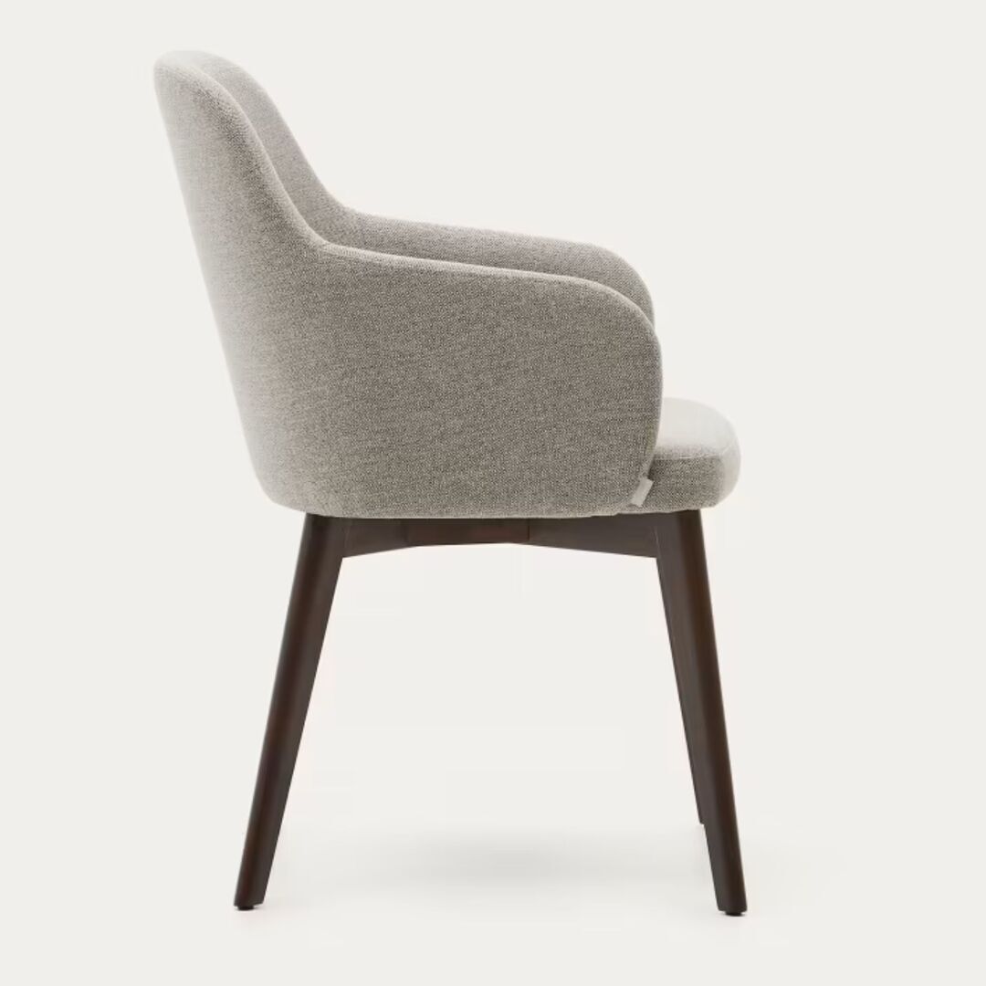 Kave_Home_Nelida_Stuhl_aus_Chenille_Nussbaum_Braun_1