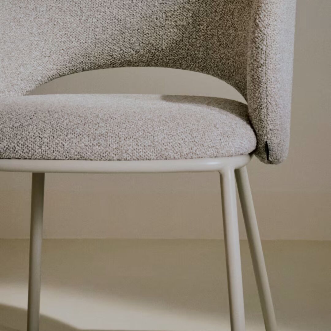 Kave_Home_Stuhl_Maina_Beige_30_Sperrholz_15_Stoff_Beige_Lifestyle