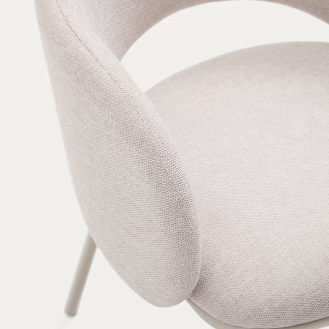 Kave_Home_Stuhl_Maina_Beige_35_Sperrholz_10_Stoff_Beige_Details_2