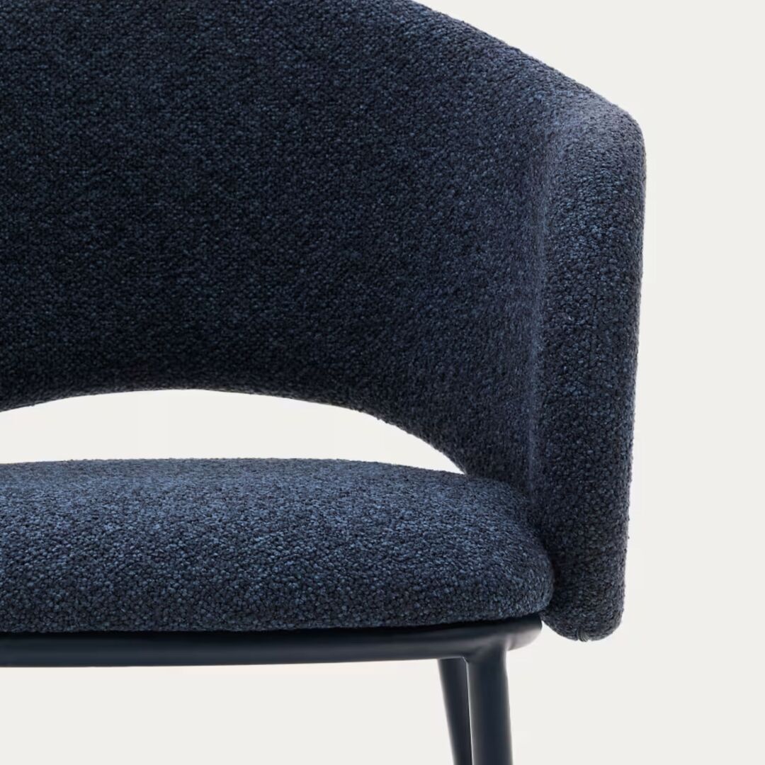 Kave_Home_Stuhl_Maina_Beige_30_Sperrholz_15_Stoff_Dunkelblau_Details