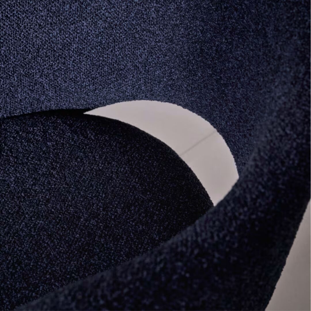 Kave_Home_Stuhl_Maina_Beige_30_Sperrholz_15_Stoff_Dunkelblau_Details_3
