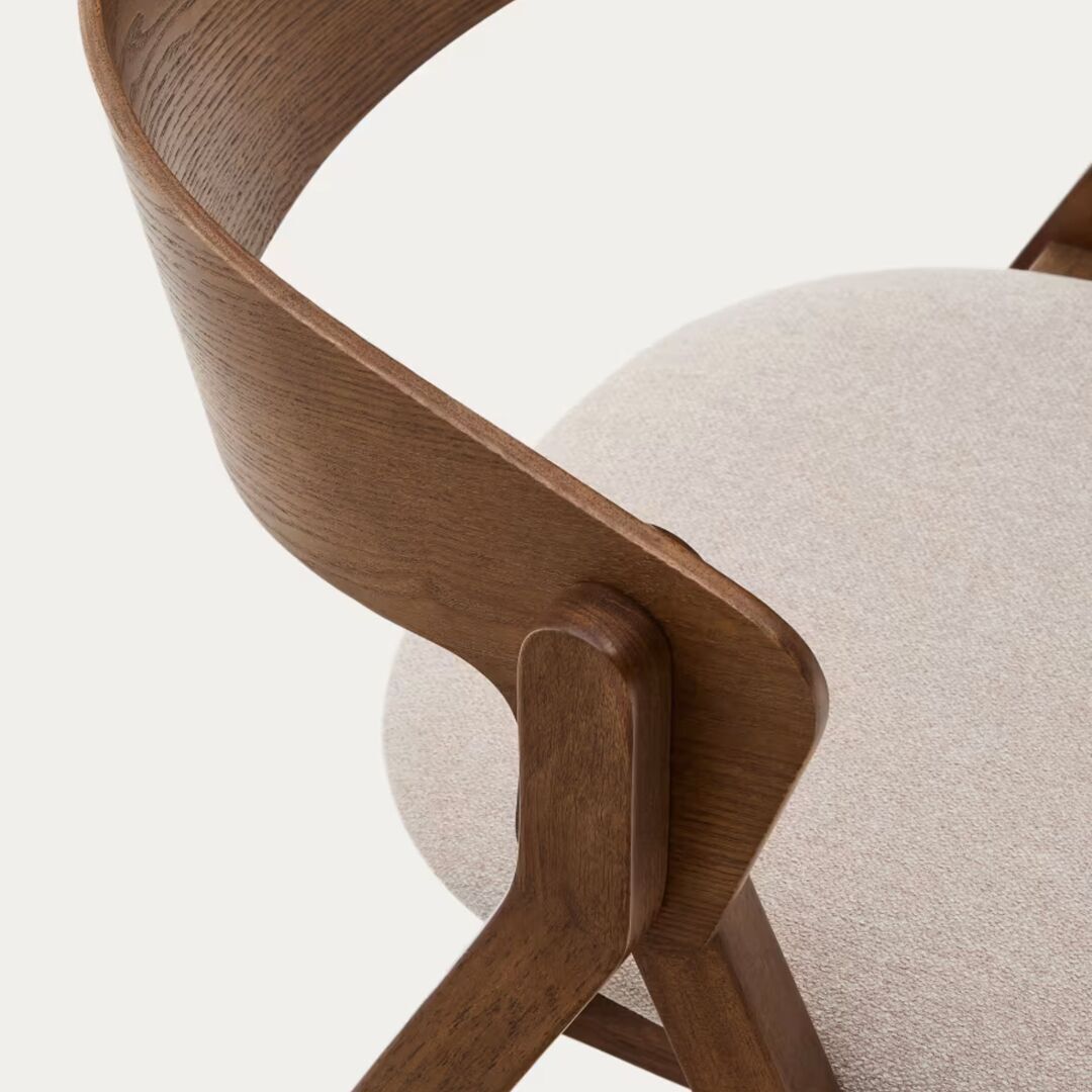 Kave_Home_Stuhl_Godia_Beige_Wenge_Finish_Details_2