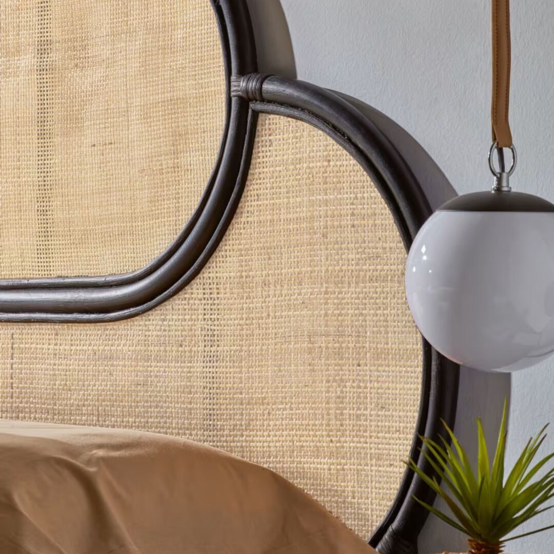 Kave_Home_Bettkopfteil_Lalita_Natur_Schwarz_Lifestyle_3
