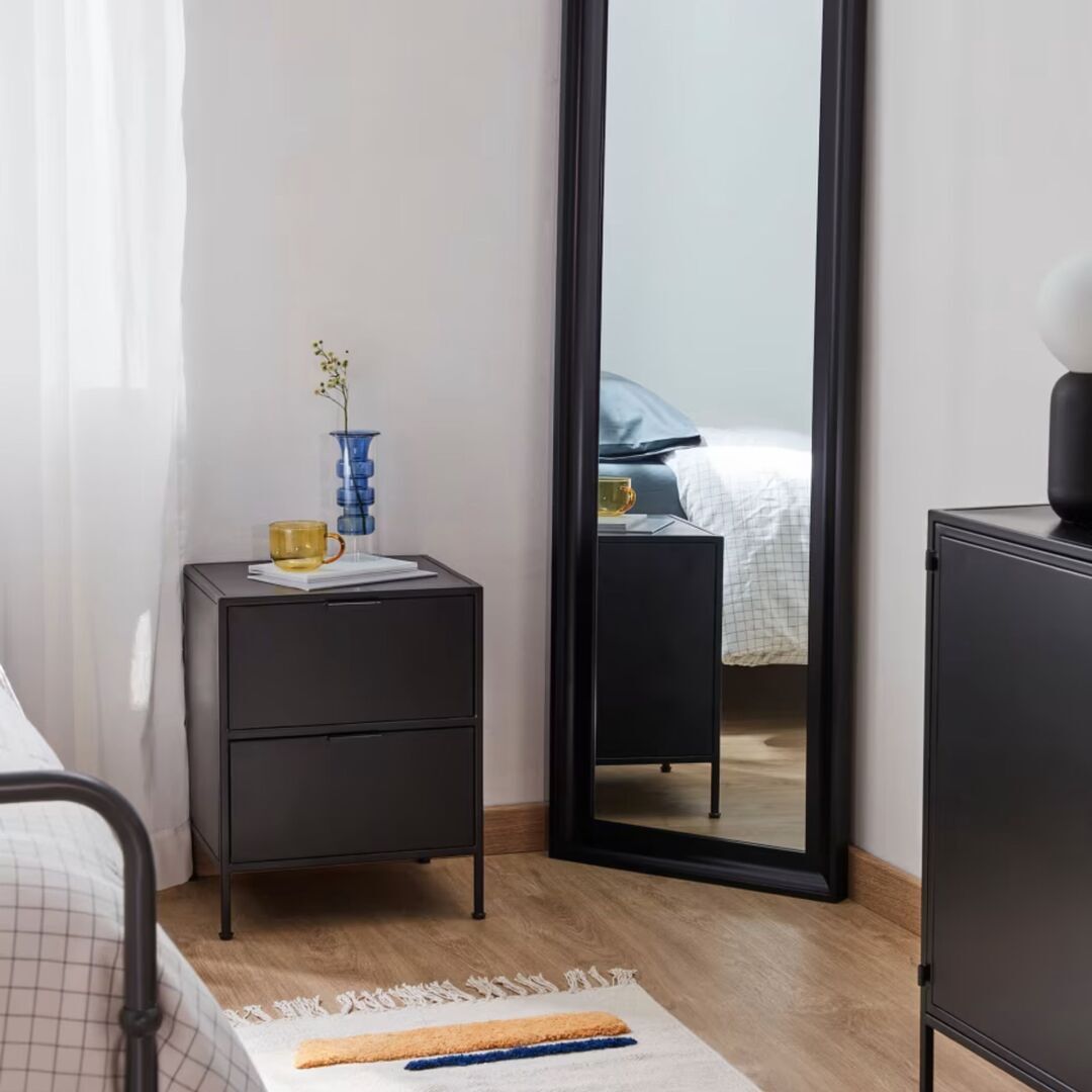 Kave_Home_Nachttisch_Shantay_Schwarz_Lifestyle_2