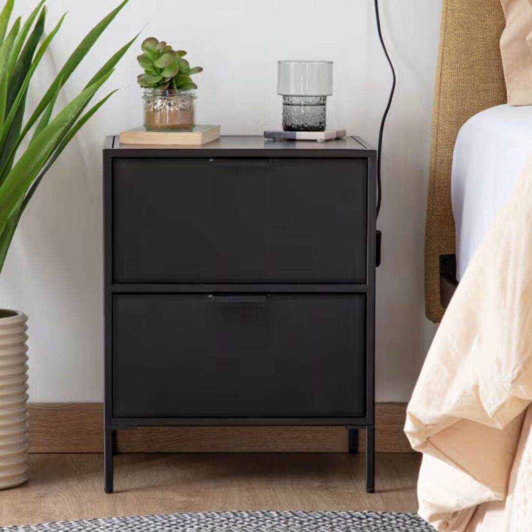 Kave_Home_Nachttisch_Shantay_Schwarz_Lifestyle_1