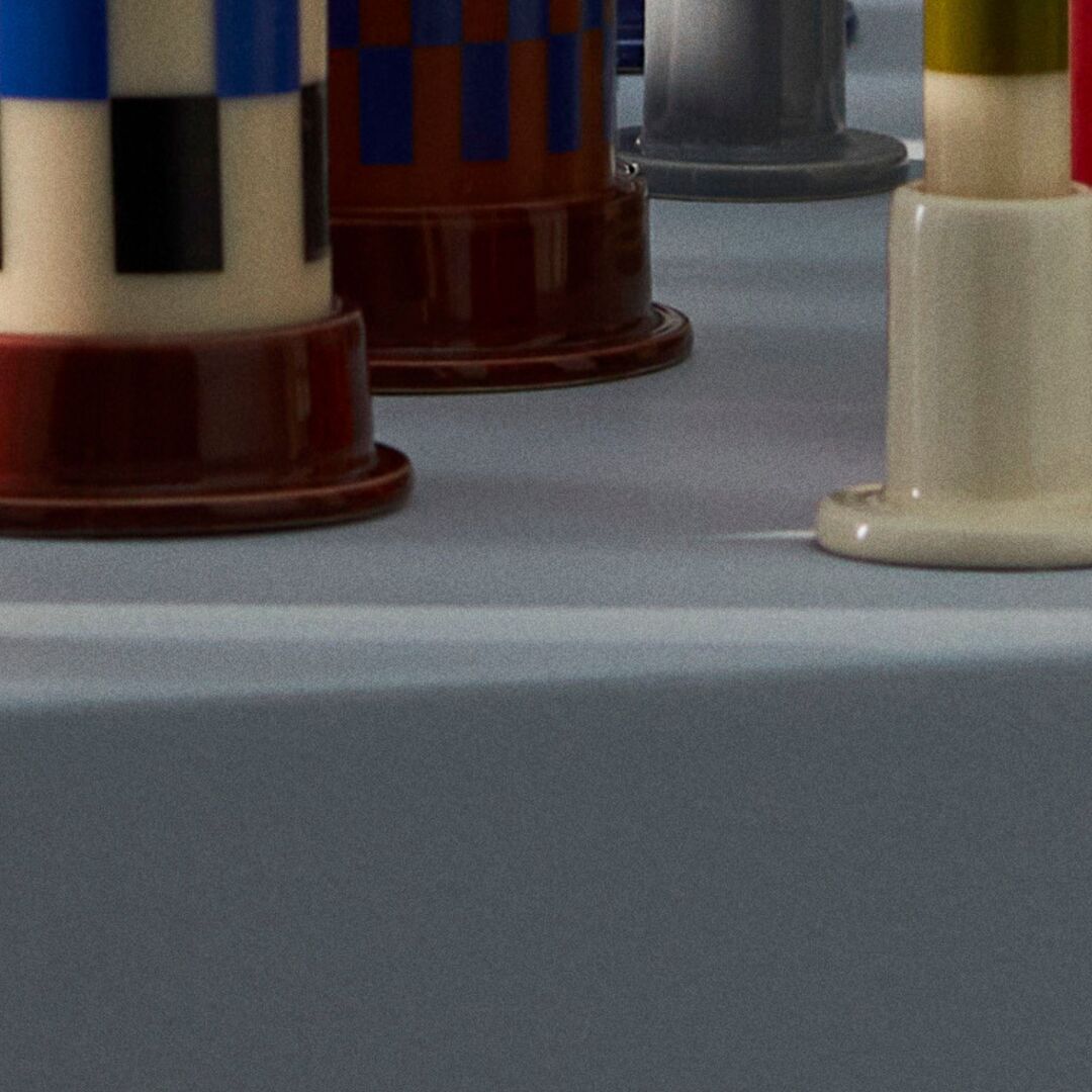 Minimalistischer Kerzenhalter Column von HayMinimalistischer Kerzenhalter Column von Hay
