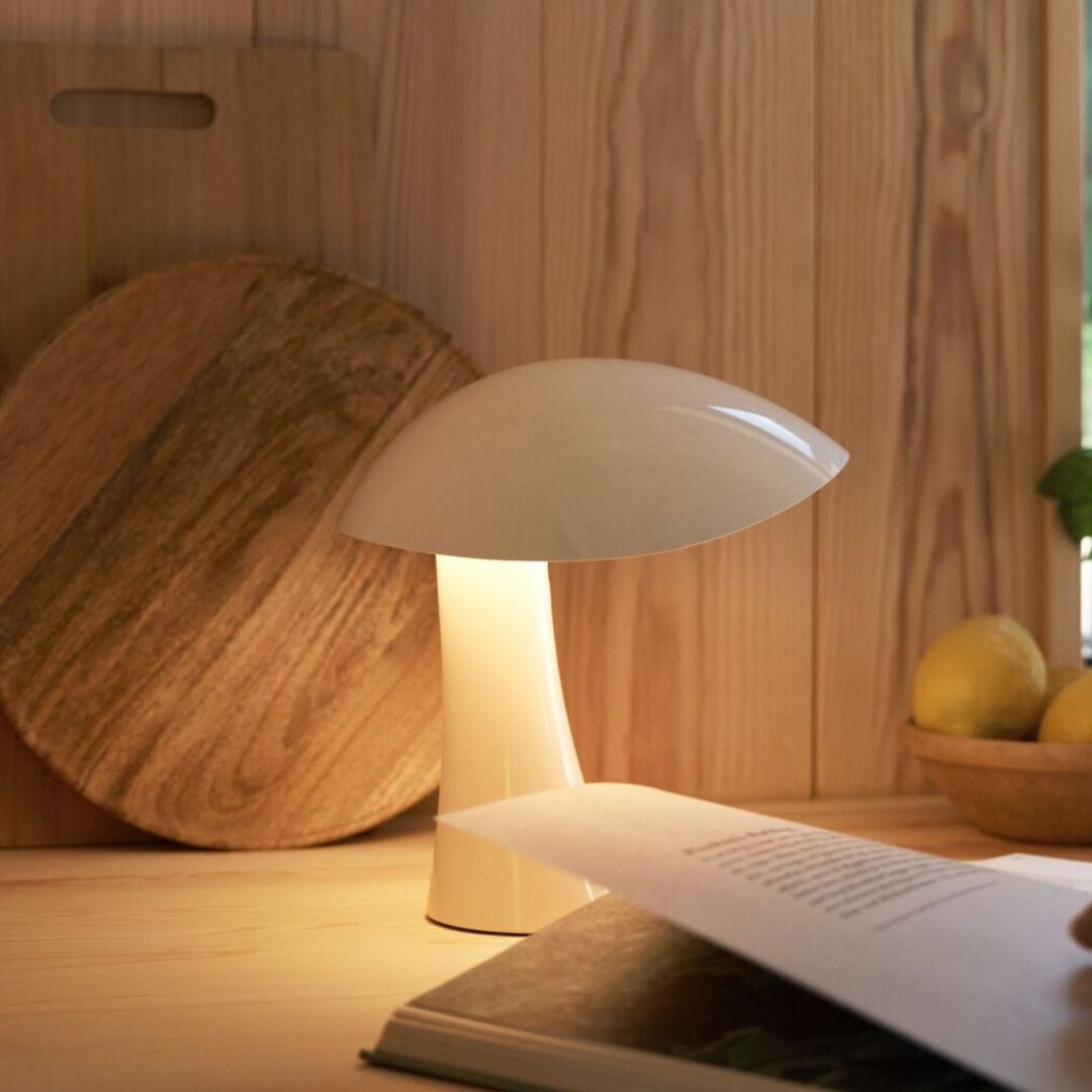 Louis Poulsen Tischleuchte Rumee 220 von Louis Poulsen Weiss-1