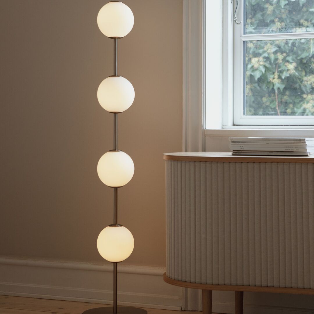 Umage Stehleuchte LED Audrey von Umage Messing