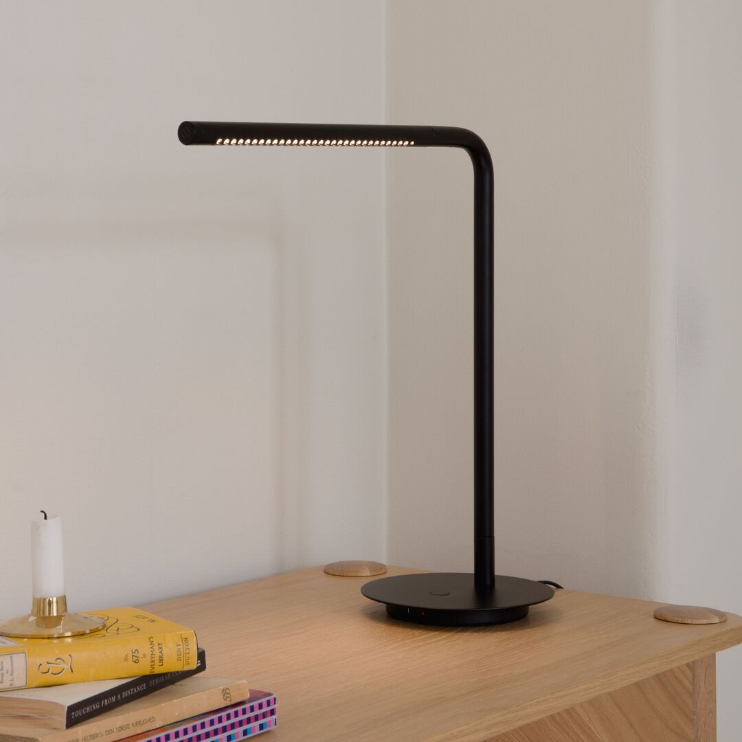 Tischleuchte LED Omni von Umage