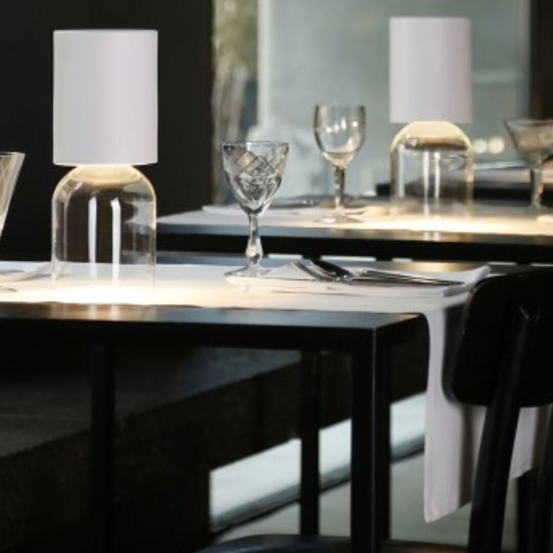 Luceplan Tischleuchte Nui Mini tragbare von Luceplan Weiss-1