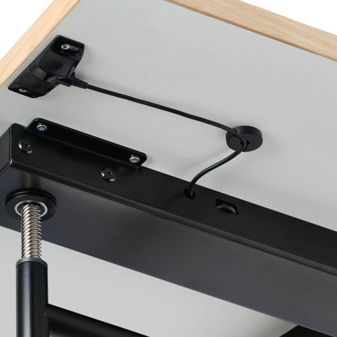 Richard_Lampert_Hohenverstellbarer_Tisch_Eiermann_ME_Elektrische_Details_2