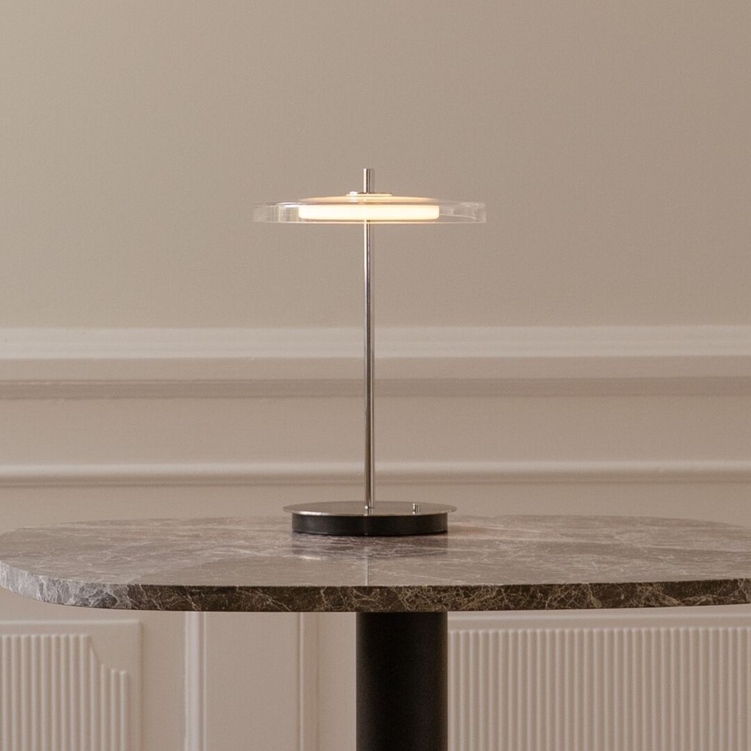 Umage Aufladbare Tischleuchte Asteria Glass Move von Umage Umage Aufladbare Tischleuchte Asteria Glass Move von Umage 