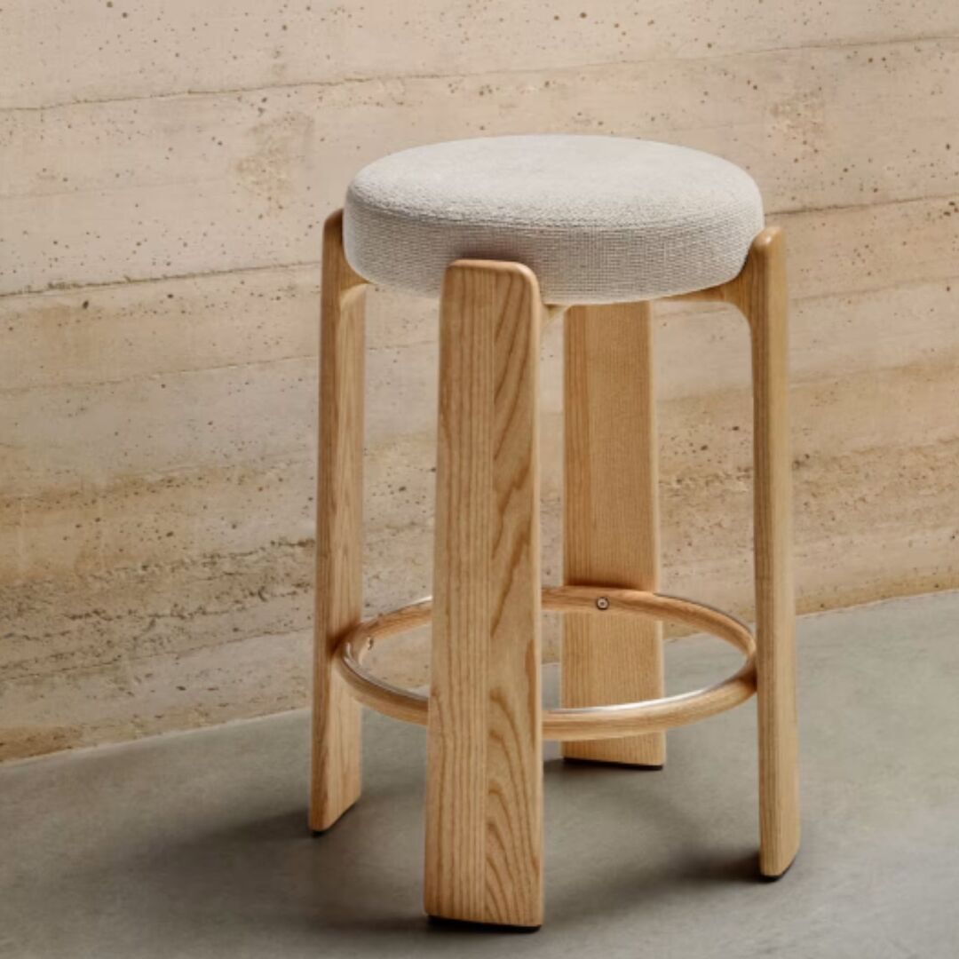 Kave_Home_Hocker_Granite_Beige_Hellbraun_75_Lifestyle