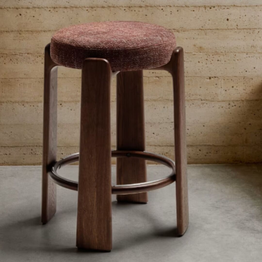 Kave_Home_Hocker_Granite_Braun_Dunkelbraun_75_Lifestyle