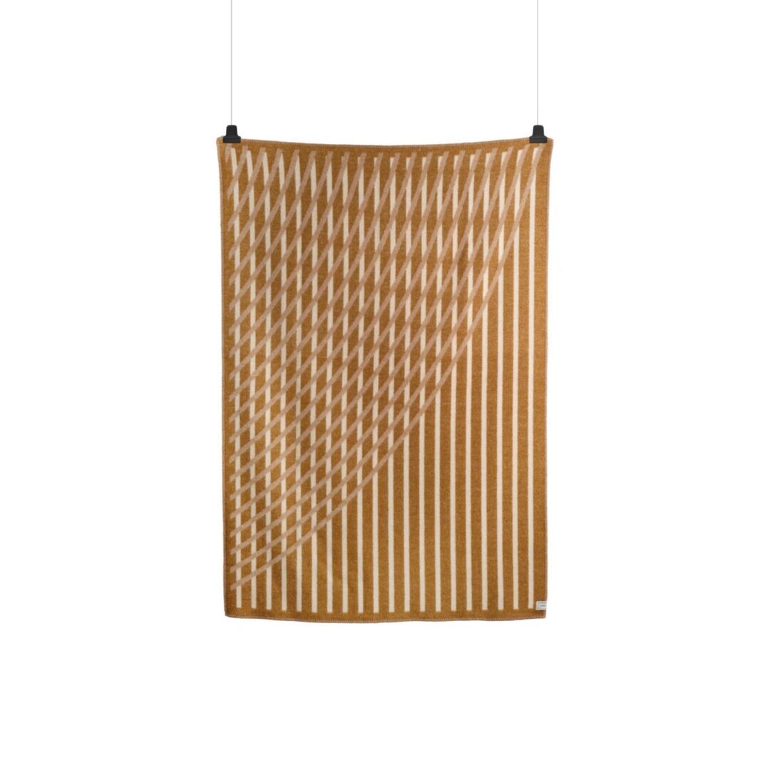 Røros Tweed Lammwolldecke Bislett 135 x 200 cm von Røros Tweed Cappuccino